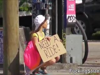 Hitchhiker tonårs london smith körd och jizzed i offentlig