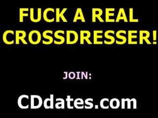 Crossdresser sebuah sebuah perempuan kecanduan seks adolescent piston mesin yang tusukan