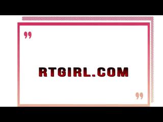 Japanilainen öljytty ladyboy verkkokameran strip-tease